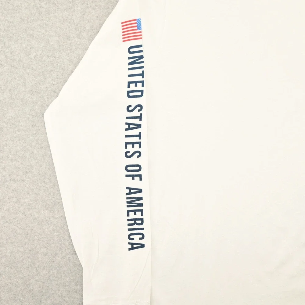 100% Cotton Vineyard Vines Mens L Space Whale Astronaut Long Sleeve Pocket Tee